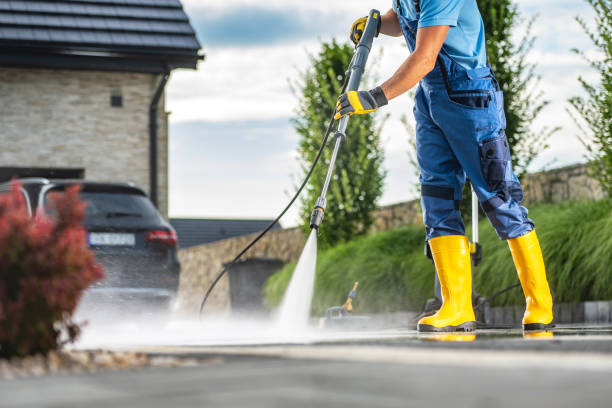 Why Choose Our Certified Pressure Washing Experts for Your Project Needs in Lovell, WY?